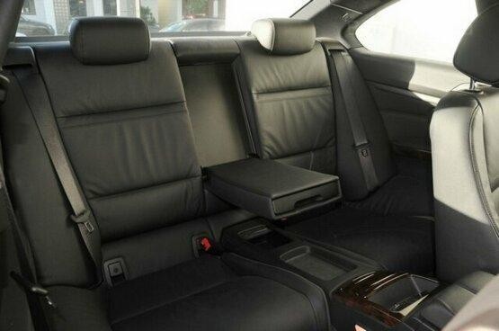 used 2009 BMW 323i interior