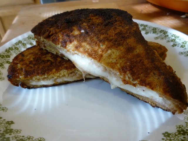 Mozzarella En Carozza. Simply place fresh mozzarella