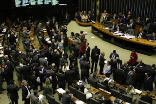 Plenário rejeita pedido de retirada de pauta do projeto que altera regras eleitorais