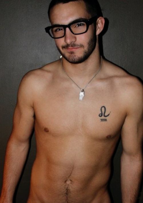 shirtless-friday- 4