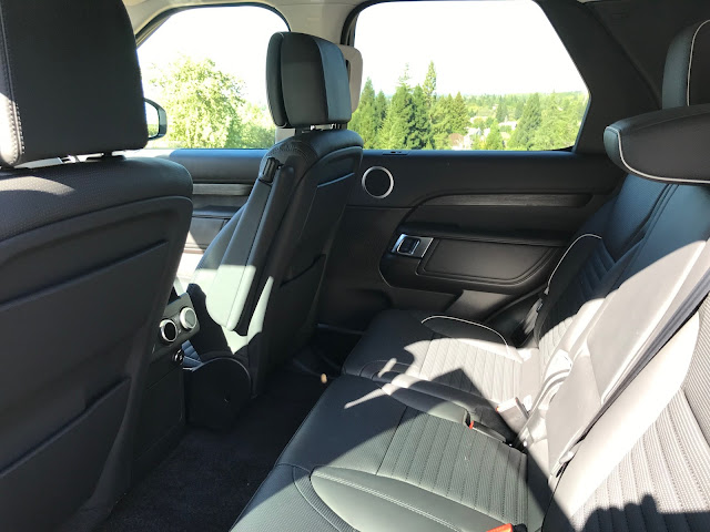 Rear seat in 2019 Land Rover Discovery HSE Luxury