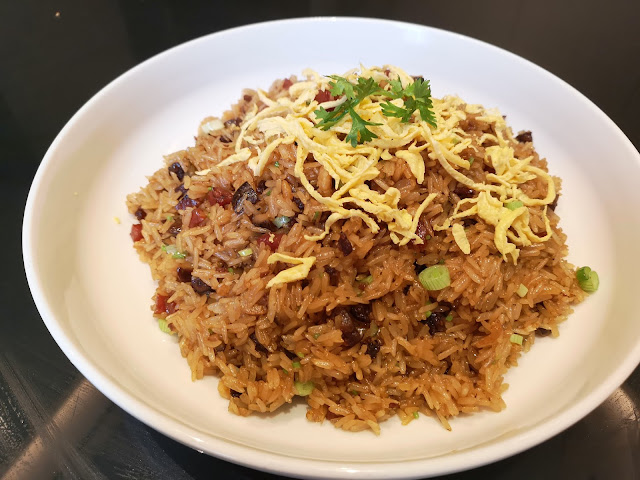 Wok-fried Glutinous Rice with Waxed Meat