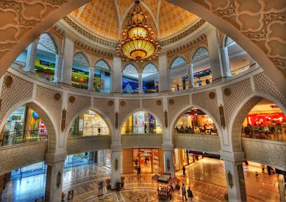 Malls, Souks, and Boutiques in Dubai