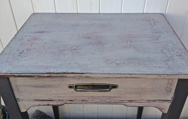 antique seing table grey