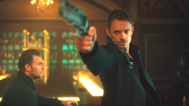 Altered carbon: Tv-serierecension: ”Altered carbon” – en banal framtidssaga