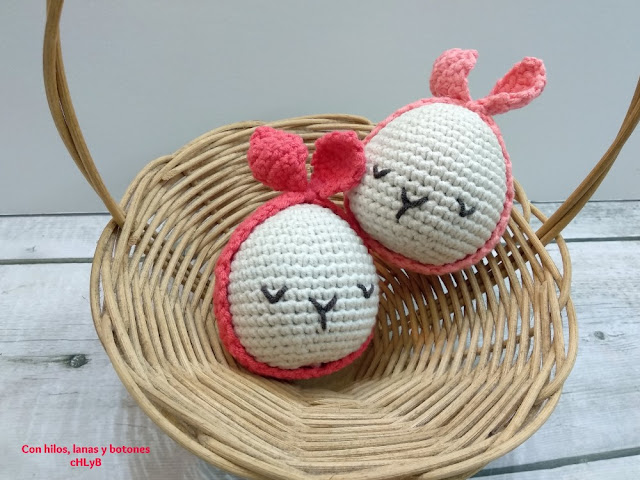 Con hilos, lanas y botones: Huevos de Pascua pin-up