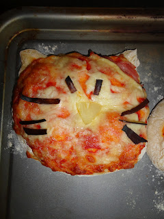 Hello Kitty Pizza