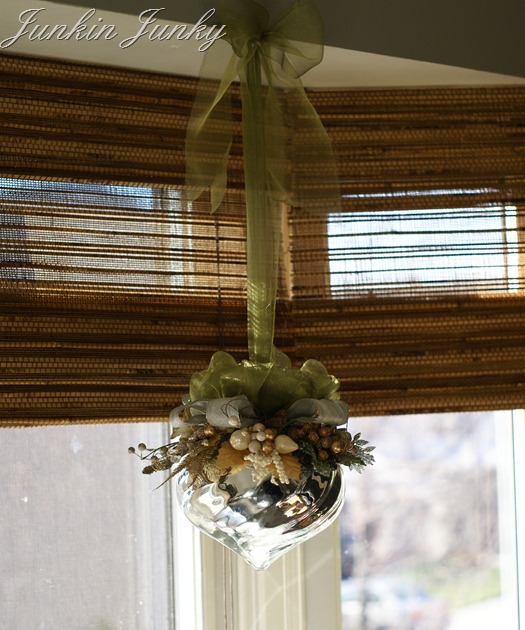 Kissing Ball5