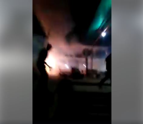 APURE: Ocho puestos de venta de pólvora se incendiaron en La Victoria. Alto Apure. VIDEO.