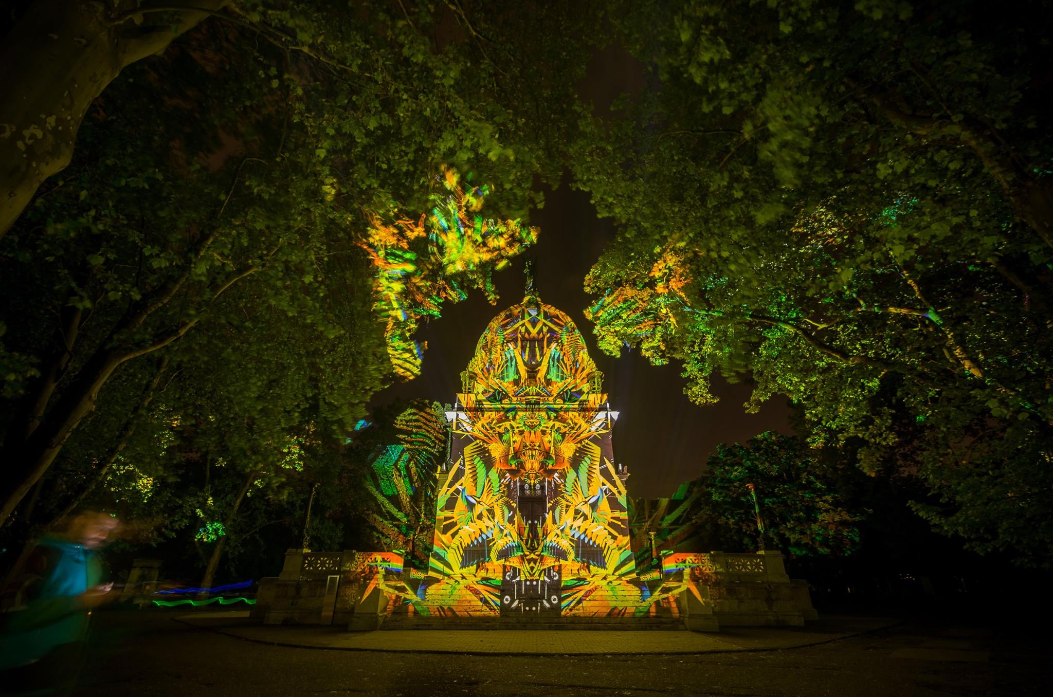 Cultural program at Fiumei Road Cemetery in Budapest