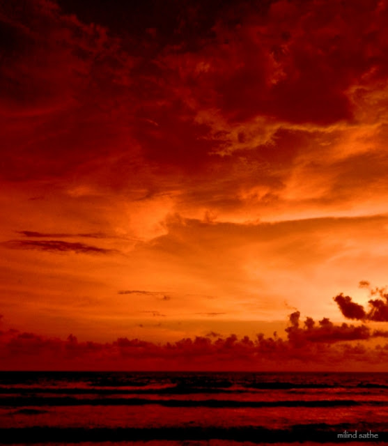 Twilight at a beach near Guhagar ( www.milind-sathe.com )