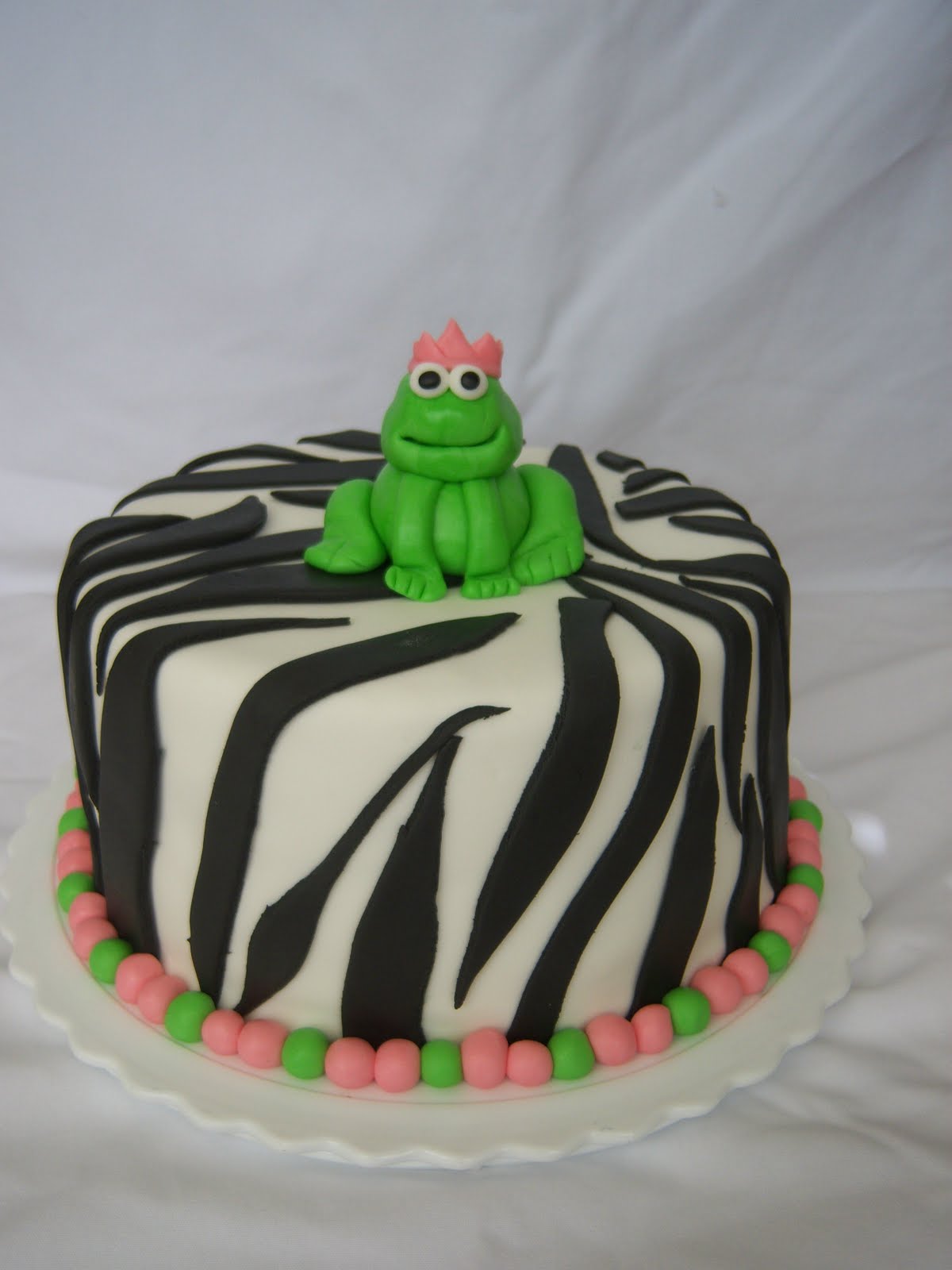 simple chocolate cake decorating ideas favorite animal at the zoo is the zebra. So, she wanted a zebra cake 
