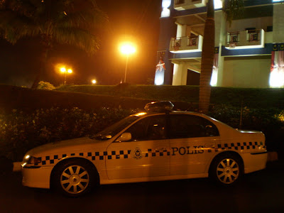 Perdana V6 police car