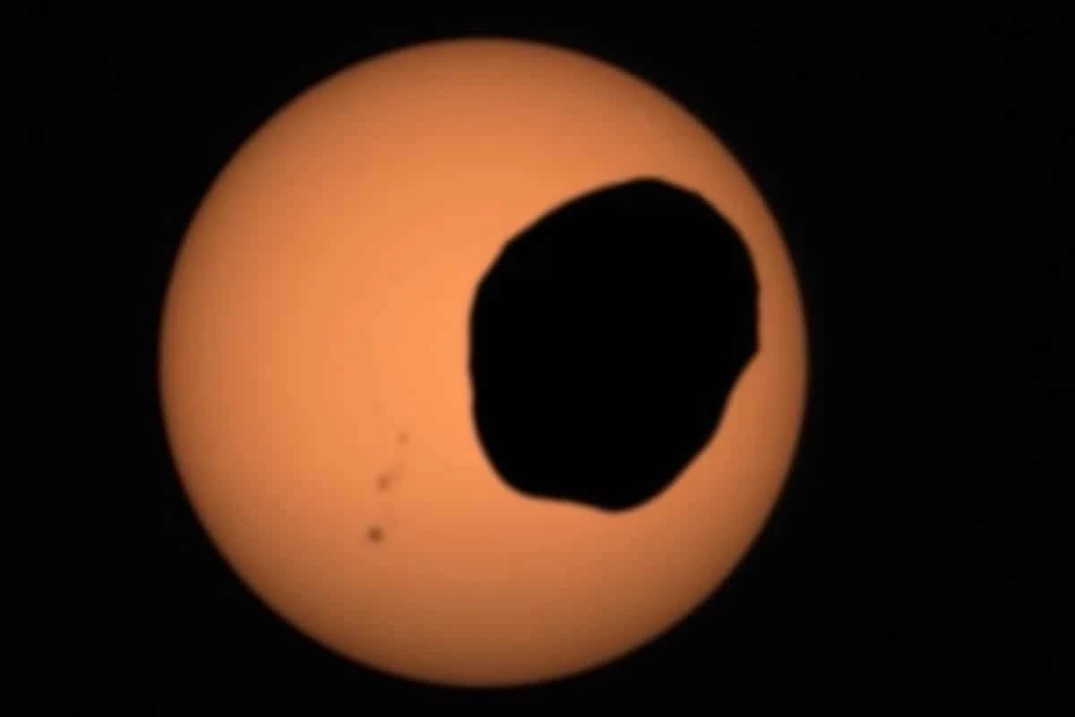 Eclipse solar captado por el Rover en el planeta Marte