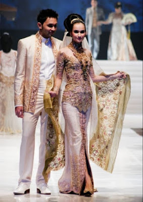 Kebaya modern anne avantie untuk remaja