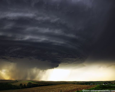 Photographs of Natural Phenomena Seen On  lolpicturegallery.blogspot.com