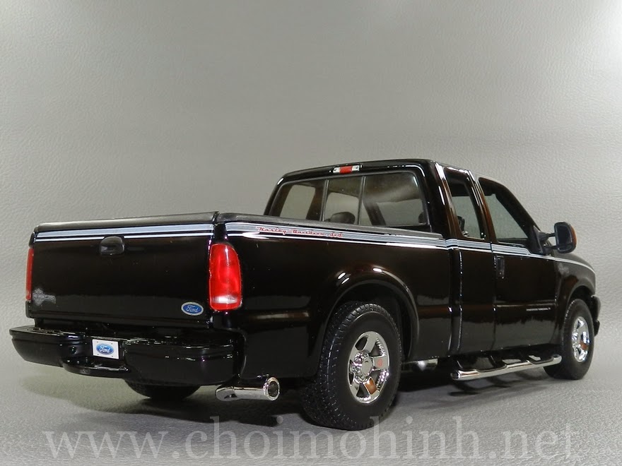 Ford F350 Harley-Davidson 1:18 Maisto back