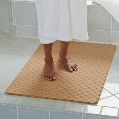 natural cork bath mat