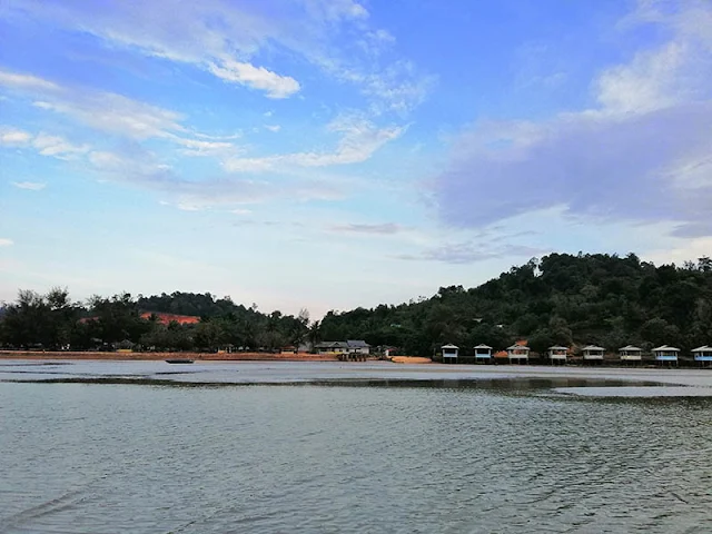 Pantai Melayu Barelang Batam