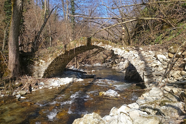  ponte romano via del sale roburent montaldo mondovì medievale arco