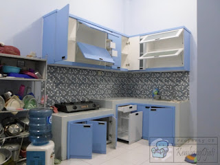 Kitchen Set Minimalis Desain Warna Biru Bentuk L