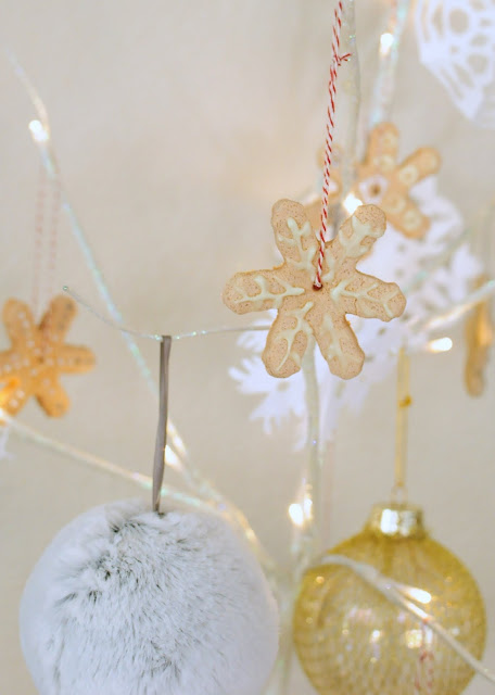 Recipe to make homemade Christmas ornaments