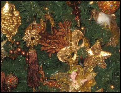 closeup of master bedroom tree