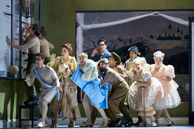 Rossini: Cinderella - English Touring Opera (Photo: Richard Hubert Smith)