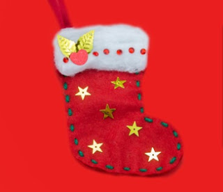 Felt stocking craft from Twinkl