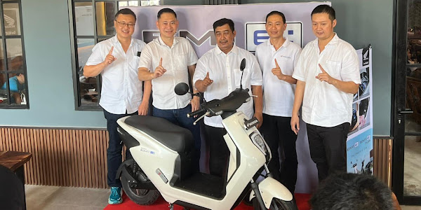 Honda EM1 e: dan EM1 e: PLUS Resmi Launching di Kalbar