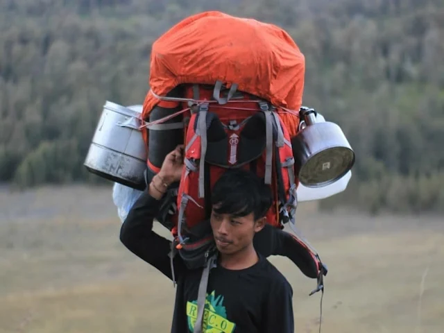 porter pendaki gunung (3)