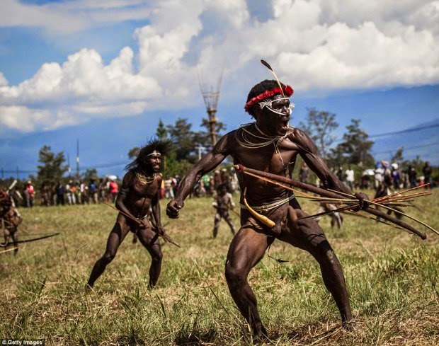 Menyaksikan, Festifal, Lembah, Baliem, Di, Papua