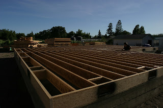 the subfloor is built before the arrival of the framing kit
