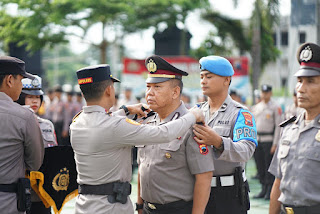 Dua Personil Polres Purworejo Mendapat Kenaikan Pangkat Penghargaan,Sapto Hadi Naik Jadi Kompol.
