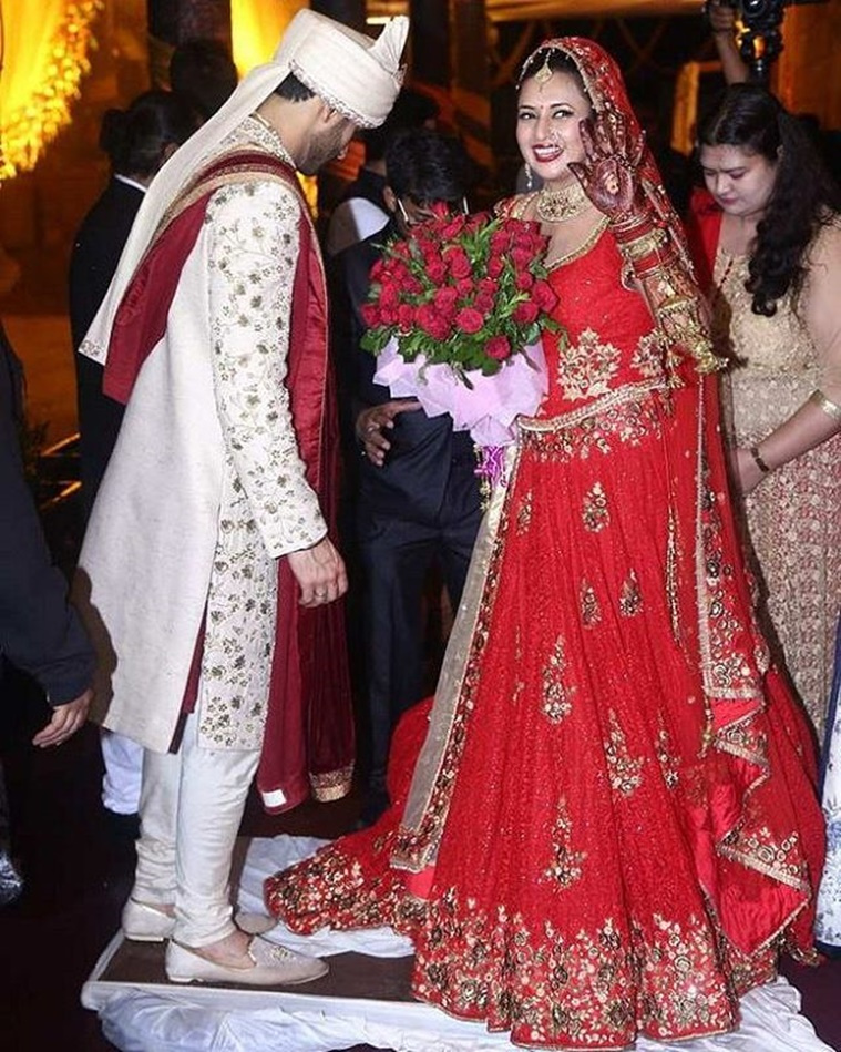 Check Out Divyanka Tripathi and Vivek Dahiya Wedding Pics