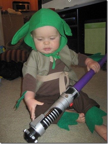 disfraz yoda para bebe (2)