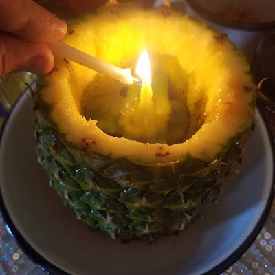 Lampada d'olio nell'ananas per Ezili