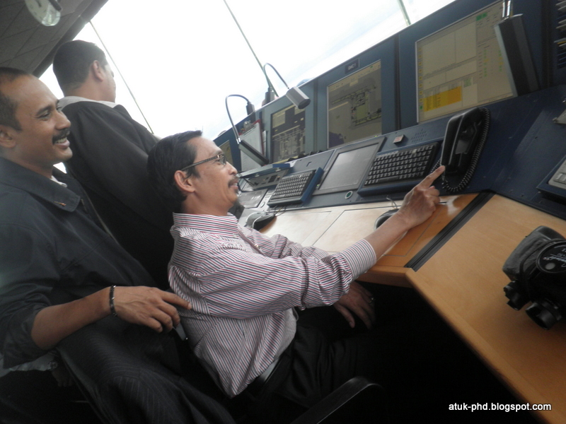 Pahala Hindari Dosa: Melawat Menara Kawalan Trafik Udara 