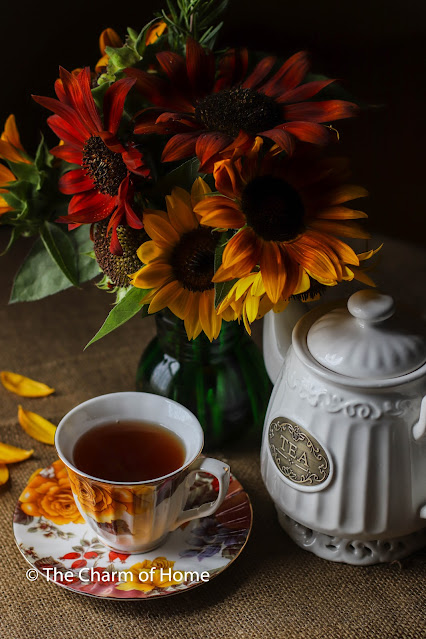 Cottage Garden: Sunflower Bouquet