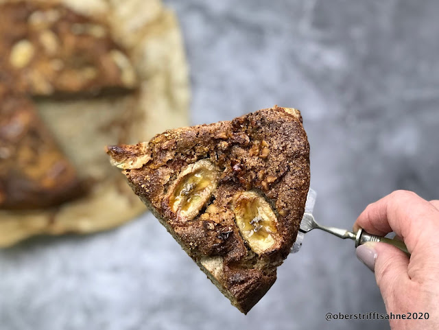 Bananenkuchen ohne Mehl, Zucker und fast ohne Fett