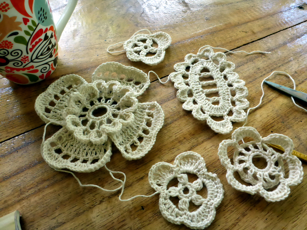 Crochetology by Fatima Irish Crochet  Style Motifs 