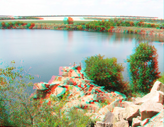 Pond with boulders anaglyph 3D