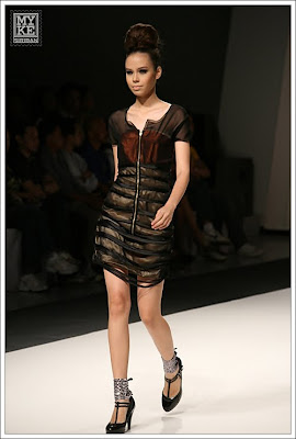 Kpop Portal | Glitz & Glam for Marc Rancy Grand Allure Collection Philippine Fashion Week 2010 S/S Collection