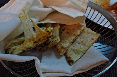 Punjab Grill, mozzarella cheese naan