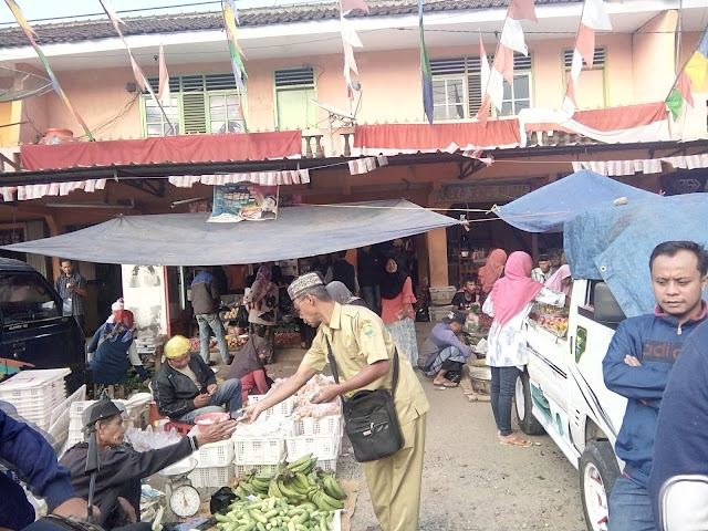 Pasar Desa Tanjungsiang