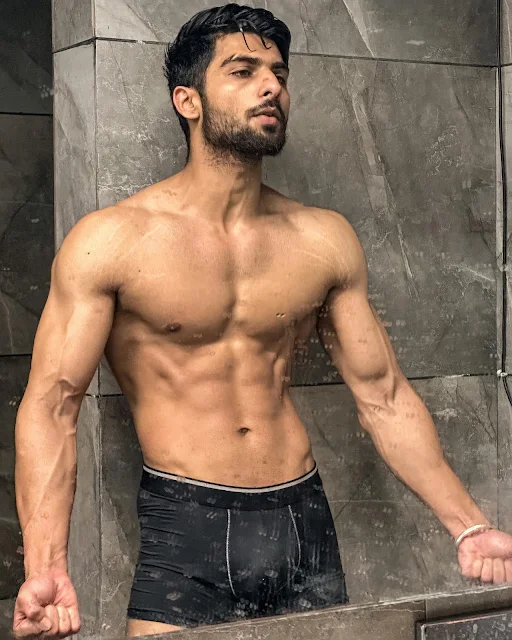 Hot Guy in Boxer Briefs Underwear