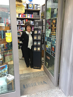 La Libreria Italiana di Rita Sparagna promuove Manzini, Sellerio