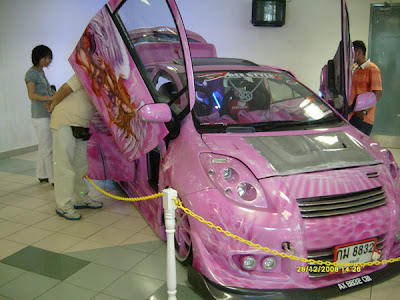 pink yaris