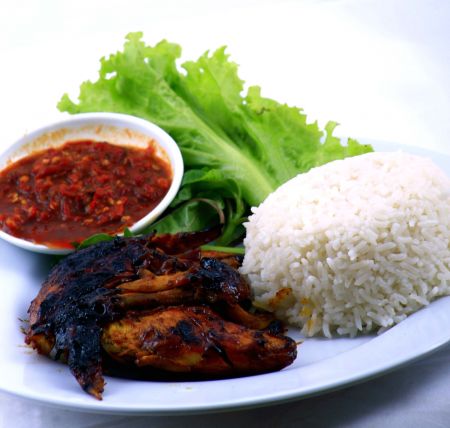  Ayam  Bakar  Ibu Ida