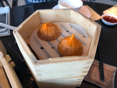 Dan dan xiaolong bao (擔擔湯包)